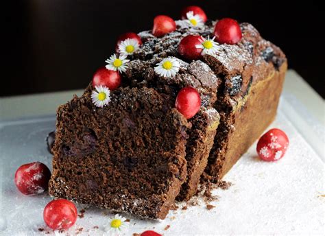 Desery. Szybkie ciasto czekoladowe z czereśniami [PRZEPIS] | Gazeta ...