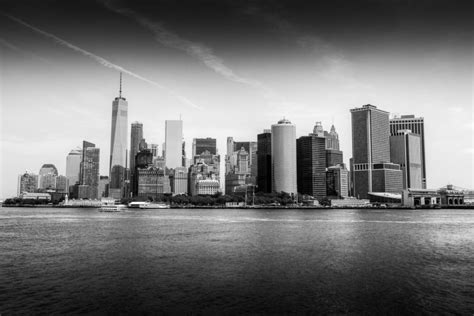 Manhattan Skyline Black And White Tim Jackson