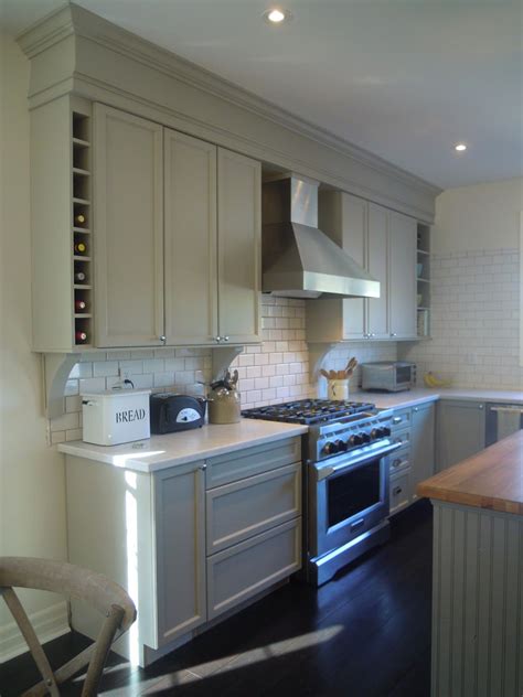 How To Put Crown Molding Above Kitchen Cabinets - Anipinan Kitchen