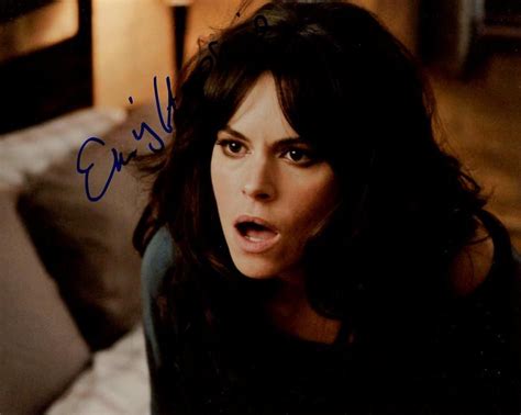 Emily Hampshire Awkward Sexual Adventure In Person Signed Photo 0104