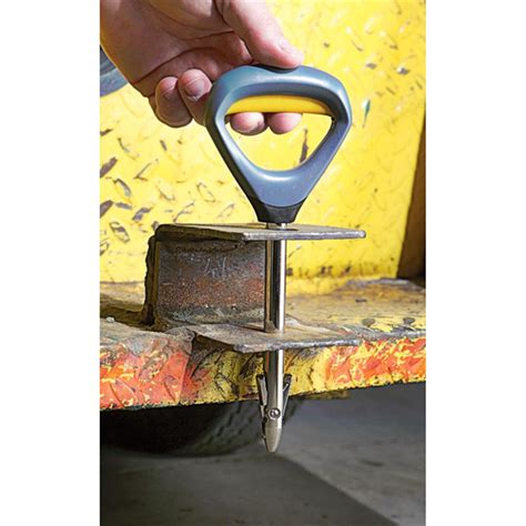 The Kingpin™ Quick Connect Hitch Pin 160373 Lawn And Pull Behind