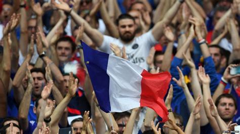 What Is Bastille Day And Why Does France Celebrate It Bbc Newsbeat