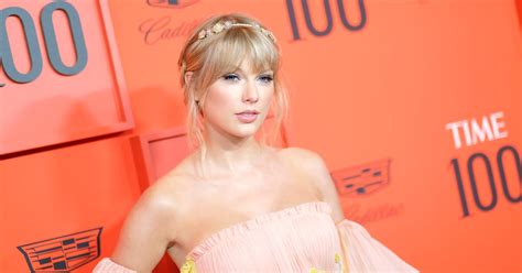 Taylor Swift On Lgbtq Activism And Being Openly Political Teen Vogue