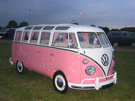 Pretty In Pink A Very Girly Splitty Vintage Volkswagen Bus Vintage