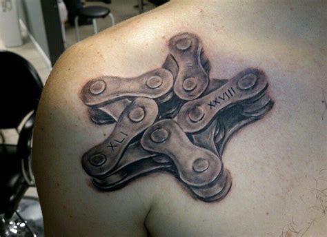 These tattoos look great on all skin tones and have a classic tattoo look that color. Pin de scott lavis-campbell en Bike tatoos | Tatuaje de ...