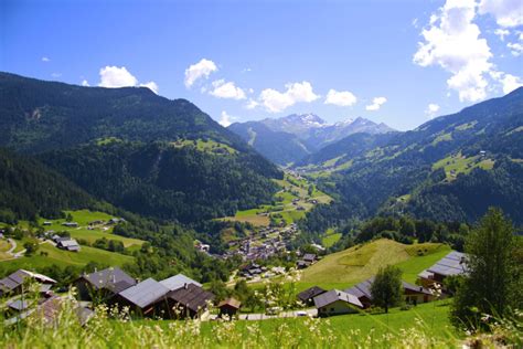 Les 10 Plus Beaux Villages De Savoie La Sélection Alti Mag