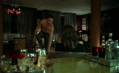 Raphael Sander Straight Butt Scene In Verdades Secretas Aznude Men