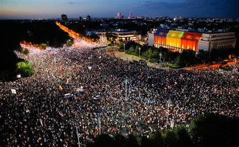 Romania Protests Thousands Take Part In Anti Government Demonstrations