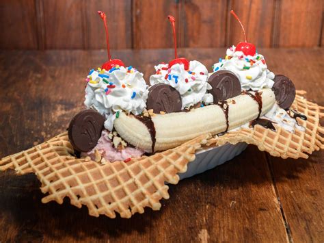 best ice cream sundaes in new york city including morgenstern s