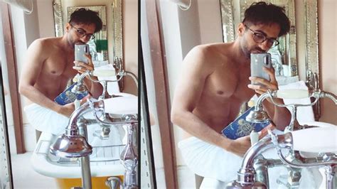 Ayushmann Khurrana Goes Shirtless Posts Mirror Selfie In Towel Hindi Movie News Bollywood