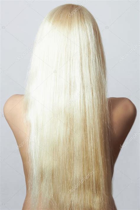 Cabelo loiro da menina nua Parte de trás da jovem mulher com cabelo reto fotos imagens de