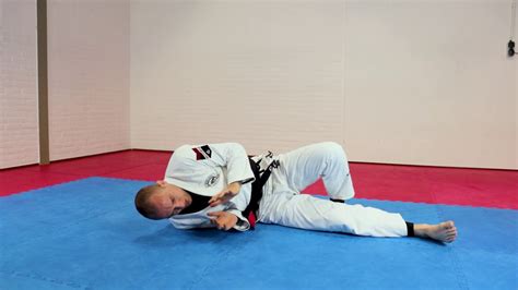 Hip Escape Shrimping Bjj Basisbewegingen 113 Youtube