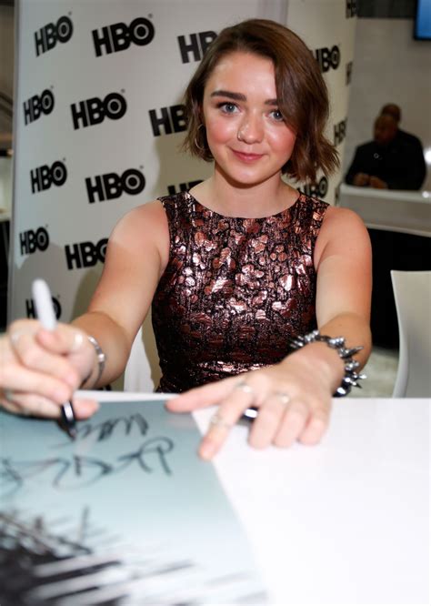 Maisie Williams Style Clothes Outfits And Fashion• Page 28 Of 28