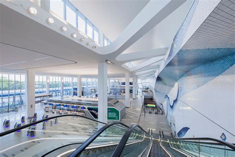LaGuardia Airport New Terminal B - HOK