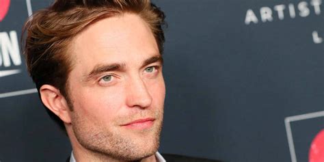 Robert Pattinson Sacré Plus Bel Homme Du Monde Grâce Au Nombre Dor