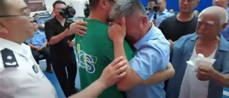 Parents Tearfully Reunited With Abducted Son Over Years After His Disappearance In China