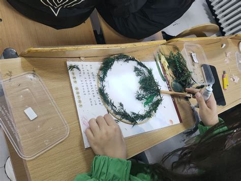 【社团巡礼节】手绘团扇 感悟古人风采——巧手绘团扇花绘diy大赛 晋中信息学院团委