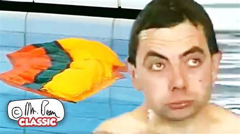 Lost Swimsuit Bean Mr Bean Funny Clips Classic Mr Bean Youtube