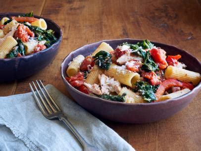 Here are some simple yet sophisticated meals that will help wow your guests. Sausage, Kale and Cranberry Pasta Recipe | Rachael Ray ...