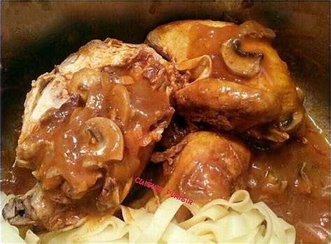 2 remuer souvent de façon à ce qu'elles ne collent pas à la cocotte. Coquelet rôti en cocotte | Recette | Coquelet roti ...
