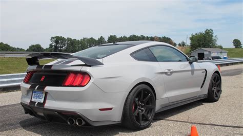 2016 Ford Shelby Gt350r Mustang First Ride Video