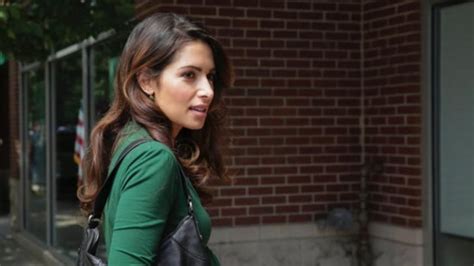 Chicago Fire Season 6 Sarah Shahi Returning For Season Ending Arc