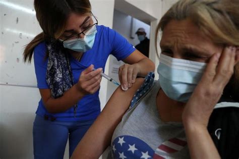 La vacuna experimental contra el coronavirus de cansino biologics tiene una tasa de eficacia del 65.7 por después, cansino remitió el anuncio de sultan en un comunicado. COVID-19 | Chile aprueba uso de la vacuna china CanSino ...