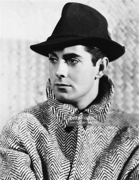 actor tyrone power in overcoat and hat tyrone power tyrone classic hollywood
