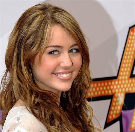 Weight Jibes Miley Cyrus Lashes Back At Bullies Calling Her Fat Welt