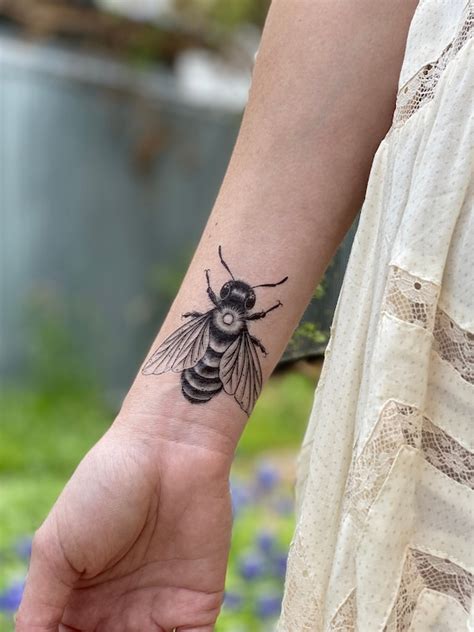 Big Bee Temporary Tattoo Honey Bee Bumble Bee Tattoo Etsy