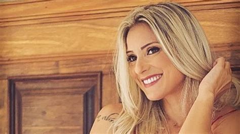 Silmara Miranda Ex Loira Do Tchan Revela Por Que Saiu Do Grupo