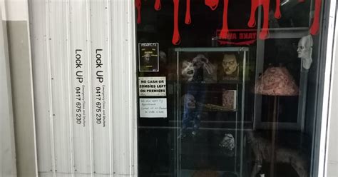 Dvn61 Gore Fx Store Reopening