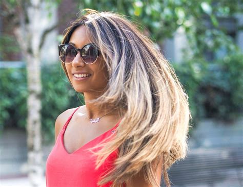 Later the hair becomes shorter, and eventually, the hair falls out. Golden Rules Of Keeping Bleached Hair Healthy | Go Live ...