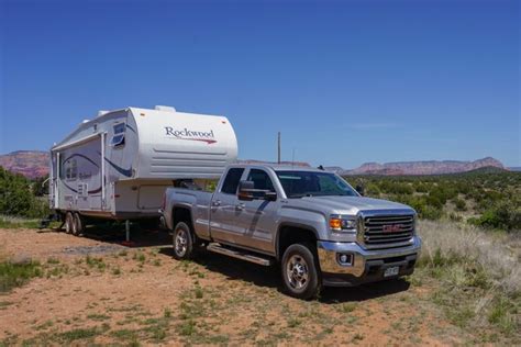 10 Reason To Choose A Fifth Wheel For Full Time Rving Follow Your