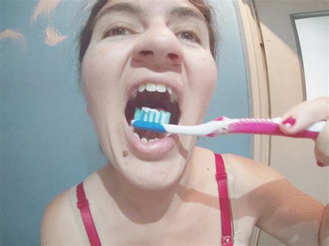 Crazy Fetish Diva Dirty Teeth Dental Floss