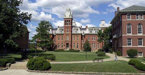 50 50 Profile West Virginia University Do It Yourself College Rankings How To Budget And Pay