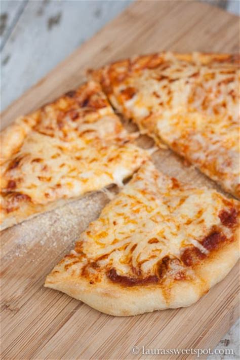 The following recipe makes enough for one 12″ pizza crust. New York Style Thin Crust Pizza | KeepRecipes: Your ...