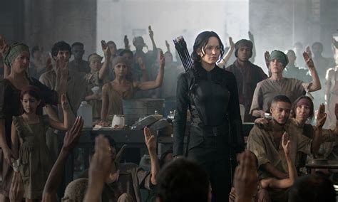 Mockingjay Part 1 Pulled From Thai Cinemas After Students Flash Three