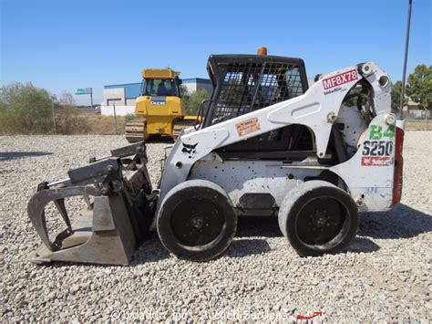 The cat skid steer loader is the ideal machine for construction, landscaping, agriculture and other applications thanks to its great versatility. 2007 Bobcat S250 Skid Steer Wheel Loader Diesel Auxiliary ...