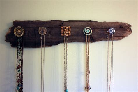How To Make Wood Necklace Holder Diy And Crafts Handimania