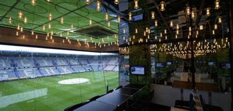 Tegen kv mechelen zaten er 3.140 genkse supporters in het stadion. Win schitterende prijzen met onze Facebook actie tot einde ...