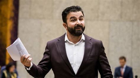 Detailed translations for denk from dutch to english. Denk-voorzitter Öztürk stopt na verkiezingen | NOS