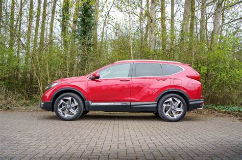 It is honda's second car to use their brand new modular platform which debuted on the new civic. 2019 Honda CR-V EX Review
