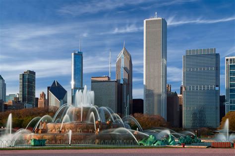 10 Popular Attractions To Visit On A Road Trip To Chicago The