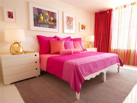 Pink rooms can come in all kinds of color shades, from soft dusty pink to plaster pink walls and vibrant bubblegum pink. Pink Bedrooms: Pictures, Options & Ideas | HGTV