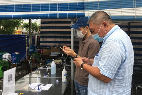 Còn phó giám đốc sở tt&tt cho. TP.HCM có hơn 2,3 triệu người khai báo y tế tại các bệnh ...