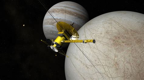 The spacecraft will orbit jupiter as frequently as every two weeks, providing many opportunities for close flybys of europa. बृहस्पति ग्रह के चाँद यूरोपा पर टटोली जाएगी जीवन की संभावना (Europa Clipper Mission) - Universe ...