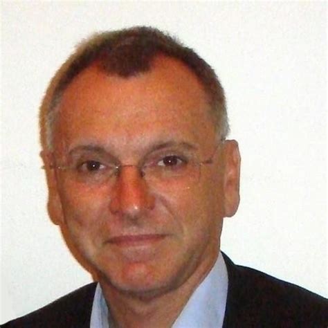 Der abstimmung war ein plädoyer dafür vorausgegangen, freiwillig auf die mittel in höhe von. Manfred Walter - Geschäftsführer und Betriebsleiter - Bad ...