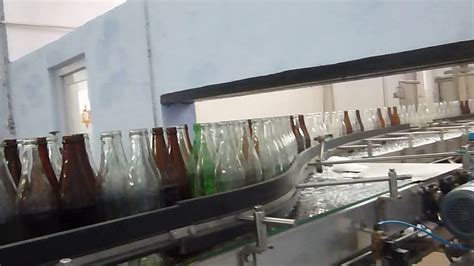 Beer Bottling Process Mohan Meakin Youtube
