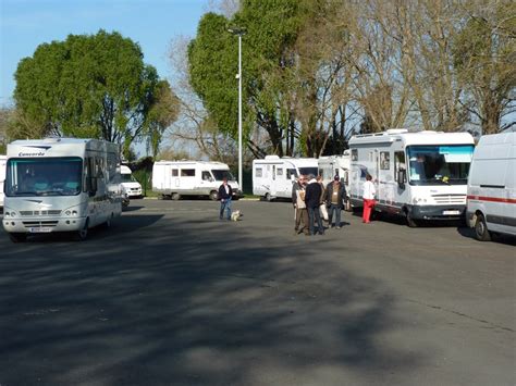 Premier salon de l'année pour la région ouest, vous pourrez retrouver plus de 300 véhicules d'occasions. AIRE D'ACCUEIL CAMPING-CAR D'ANGERS - La Loire à Vélo